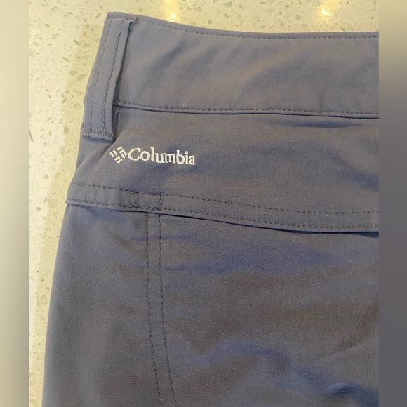 Columbia women Size 4 Gray capri lightweight trail knee pants - Picture 4 of 4